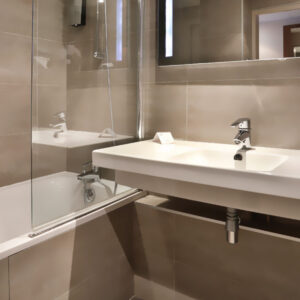 Salle de bain de la chambre Confort